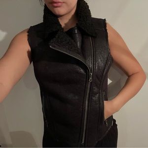 CUTE WARM VEST